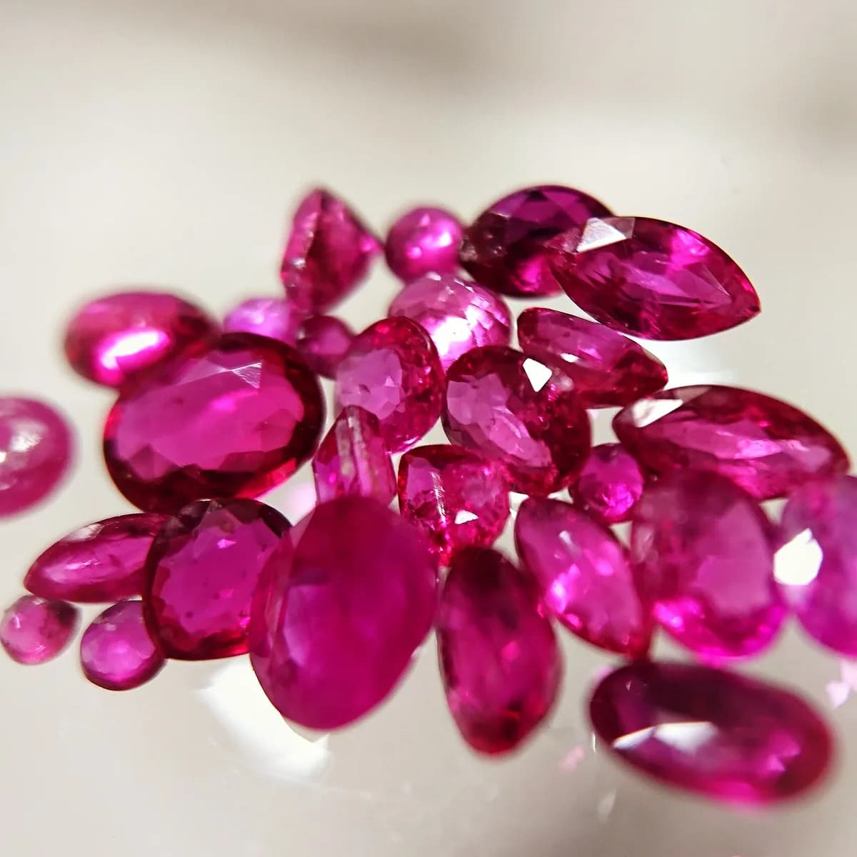Ruby (Manik), Gemstones